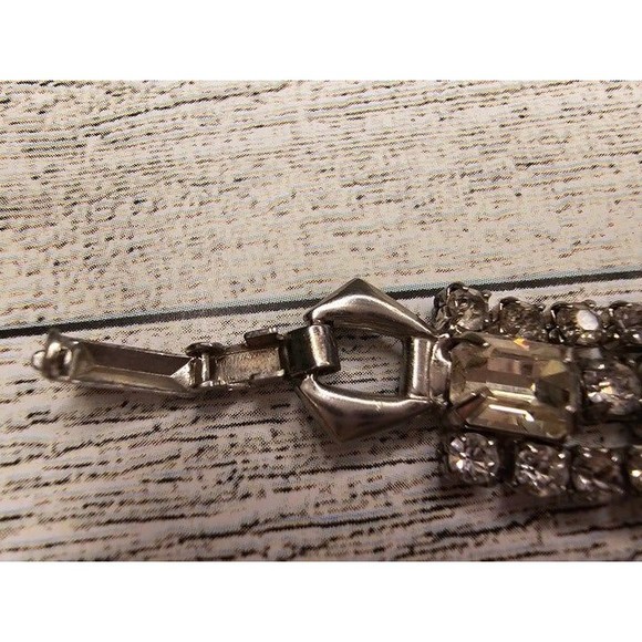 1950's-1960's Vintage Rhinestone Statement Bracelet 7"L - Picture 6 of 8
